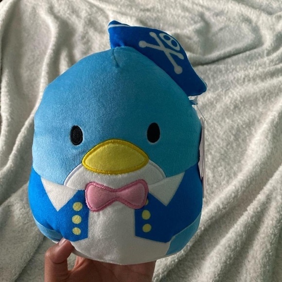 4 squishmallows - Picture 3 of 3